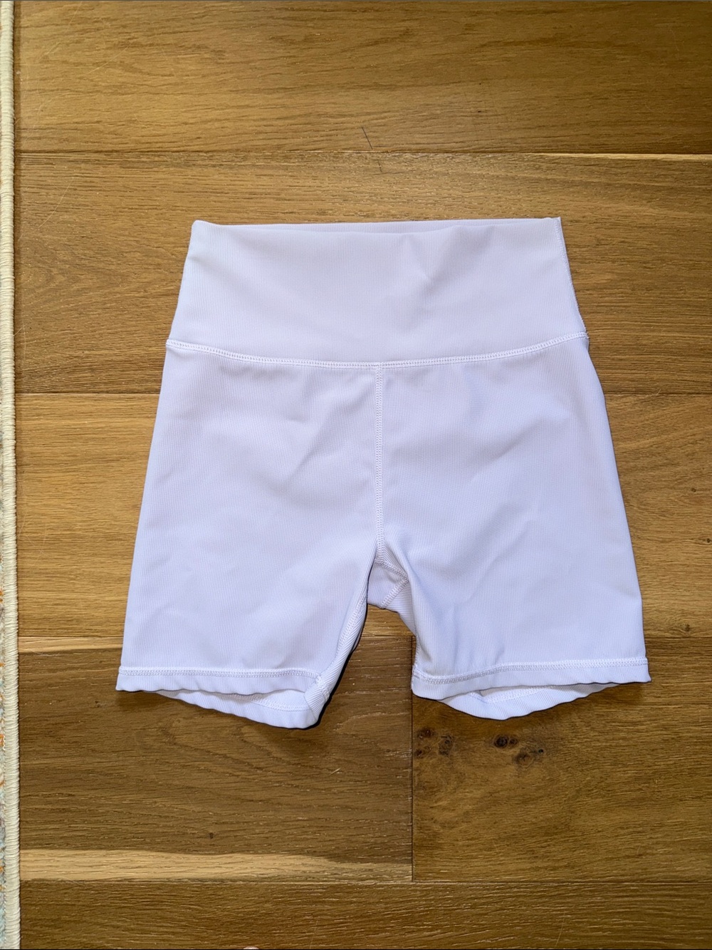Wilo The Label Base Ribbed Biker Shorts, Size Medium